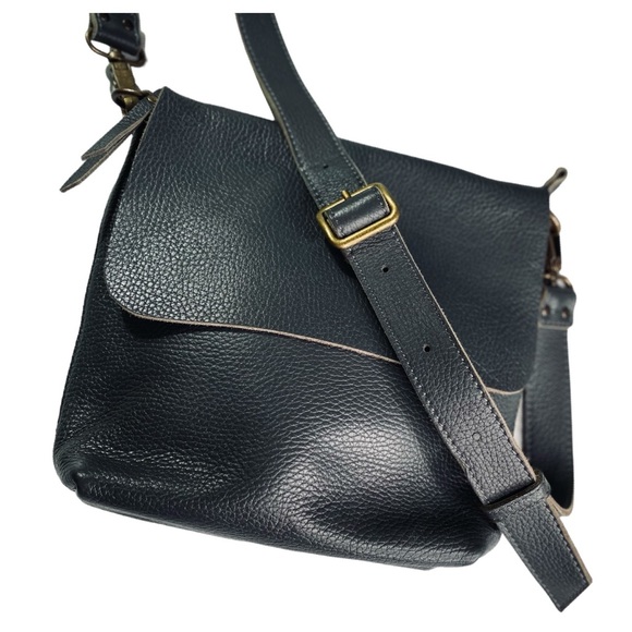 Eleven600 Genuine Leather Crossbody Handbag Zip Closure 9”H 9.8”W 3”D NWOT - Picture 4 of 15